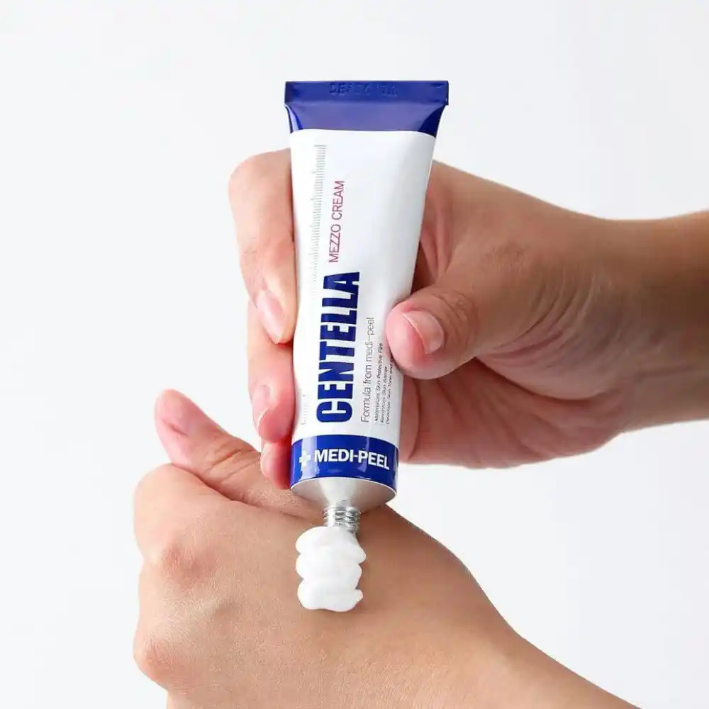 مزو کرم تسکین دهنده و ترمیم کننده سنتلا مدی پیل Medi-Peel Centella Mezzo Cream